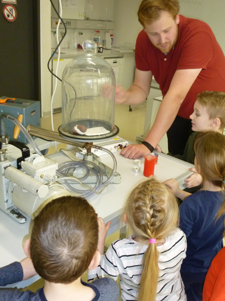  Familienzentrum und Gemeindekindergarten Zauberwelt 